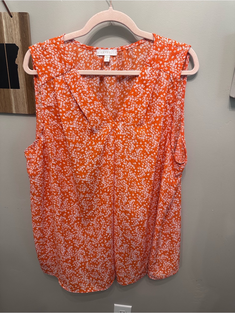 Sleeveless V-Neck Floral Top - Orange